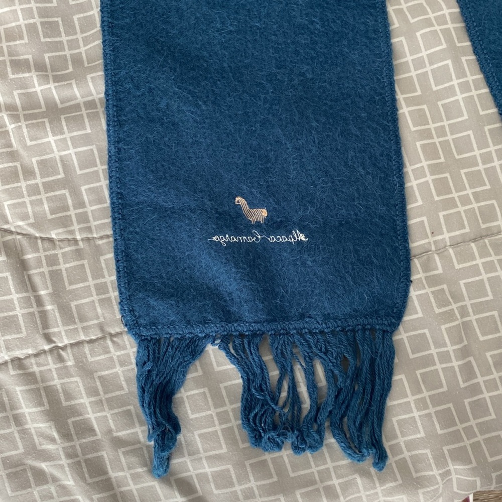 Peruvian Alpaca Camargo dark blue fringe scarf - Picture 13 of 17